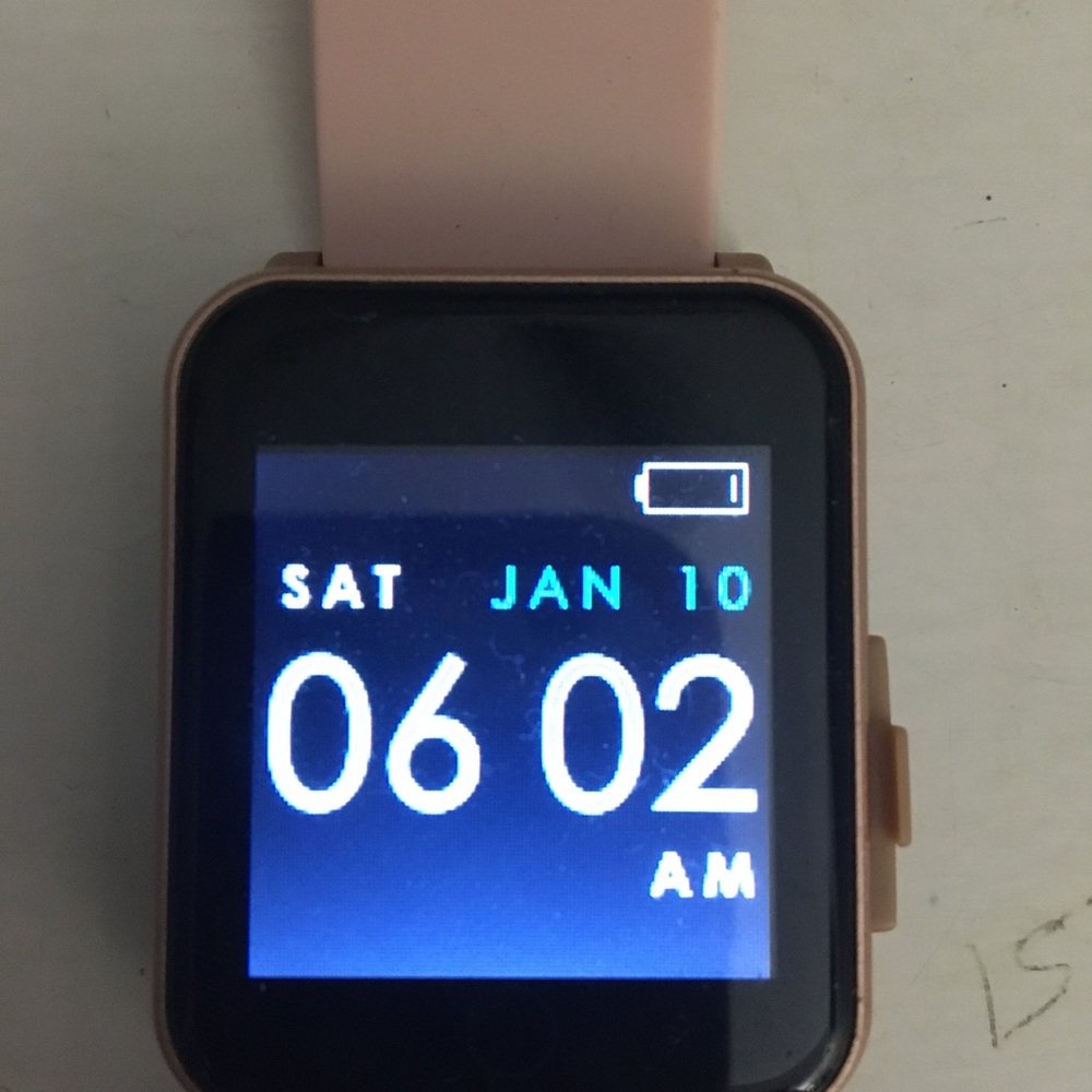 Q7 SmartWatch - Picture 2 of 3